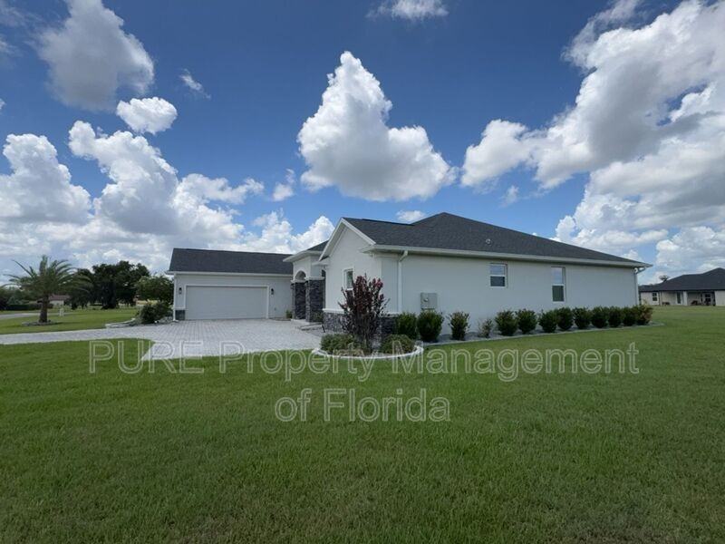 1817 Nw 83rd Loop - Photo 4 of 50