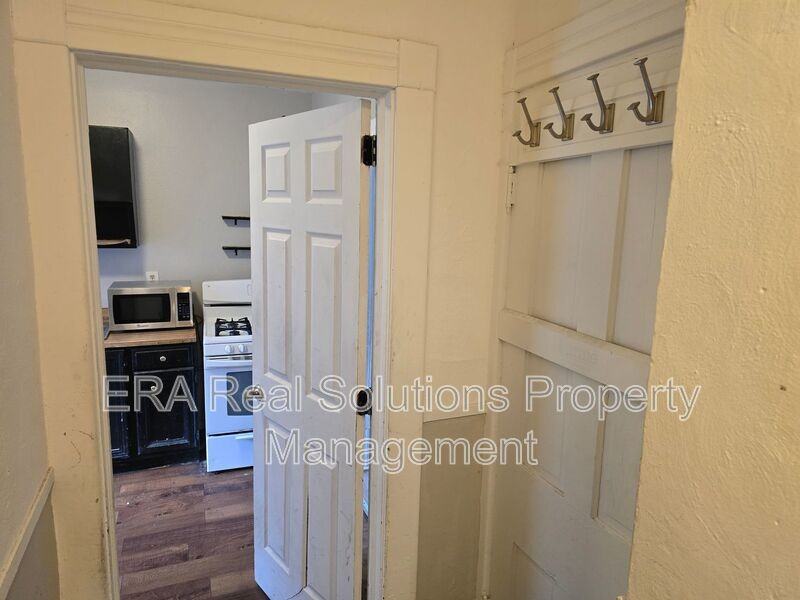 3721 W 33rd St Uppr - Photo 6 of 20