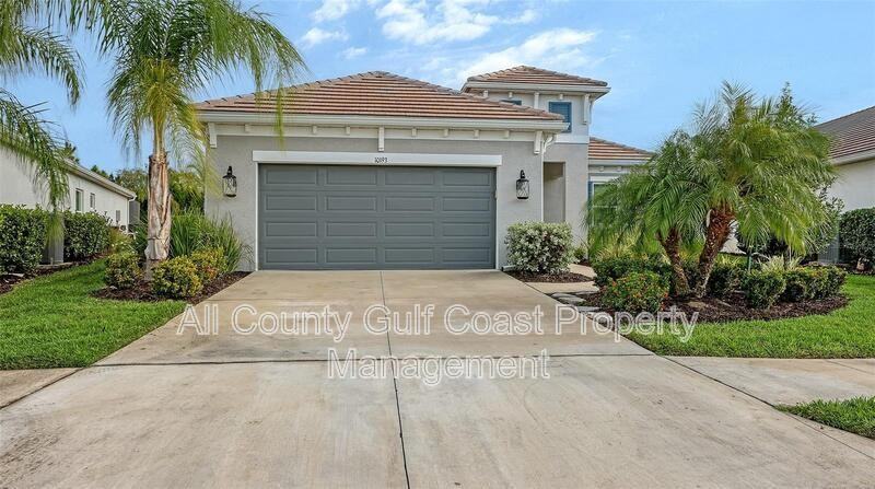 10194 Canaveral Cir - Photo 2 of 30