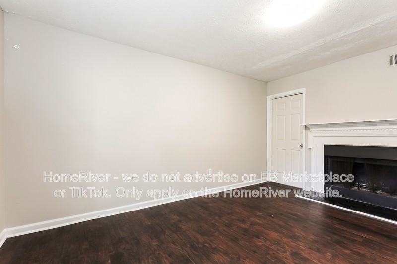 6355 Peppermill Ln - Photo 3 of 18