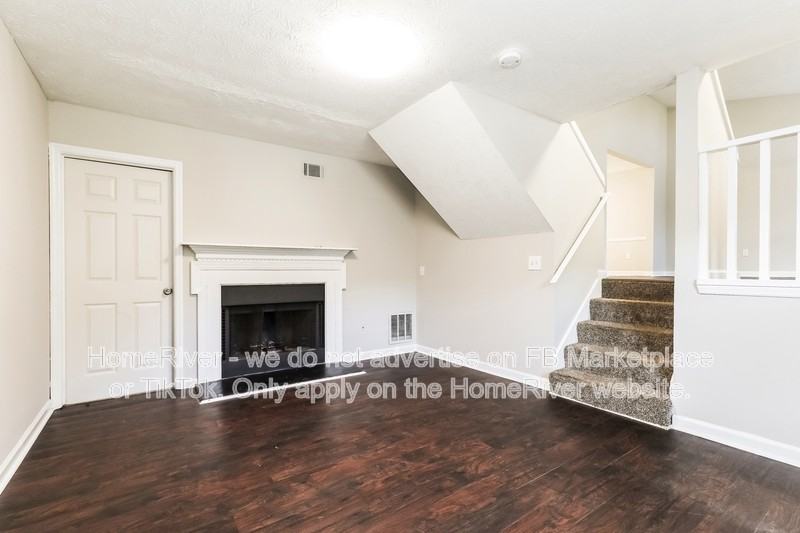 6355 Peppermill Ln - Photo 4 of 18