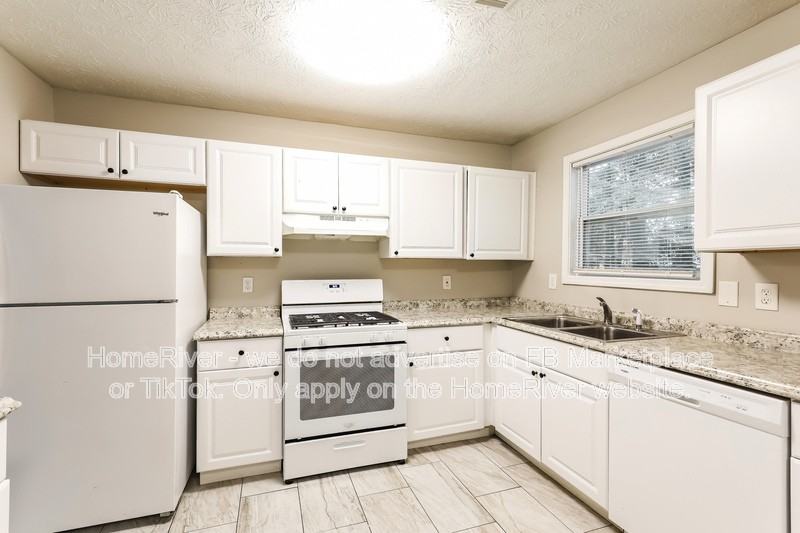 6355 Peppermill Ln - Photo 6 of 18