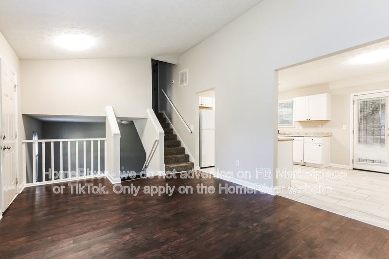 6355 Peppermill Ln - Photo 7 of 18