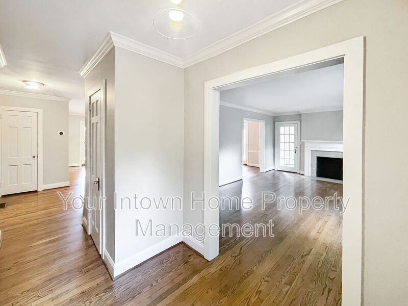 2695 Sharondale Dr Ne - Photo 4 of 50