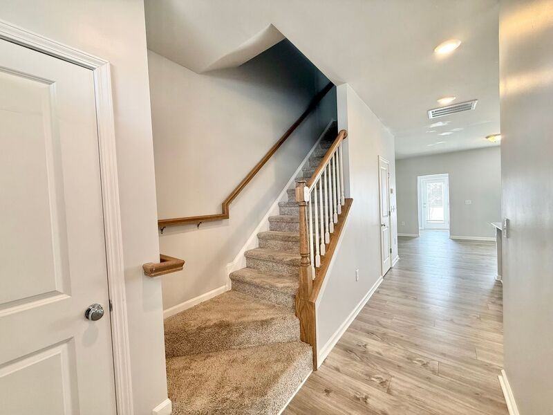 88 Liam St - Photo 2 of 24