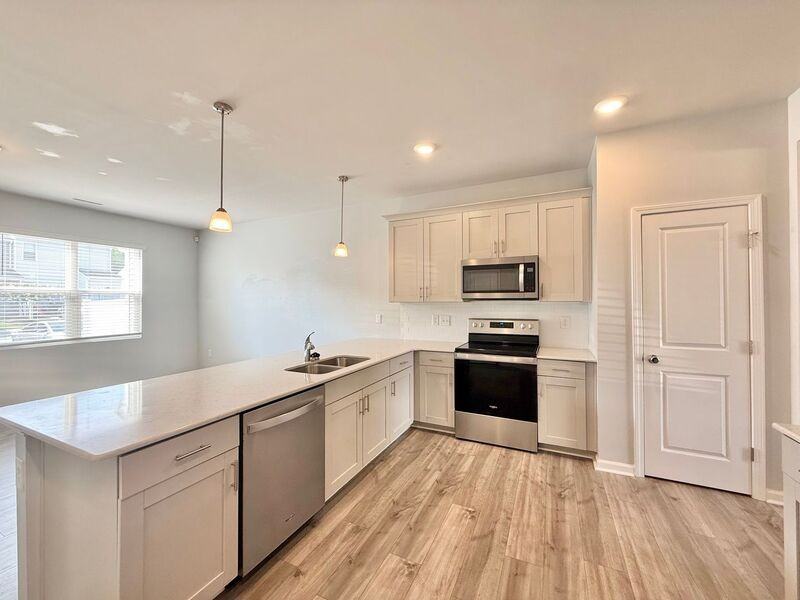 88 Liam St - Photo 5 of 24