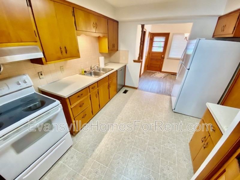 2167 E Powell Ave - Photo 3 of 11