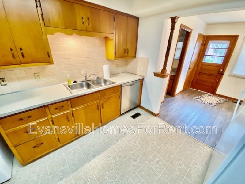 2167 E Powell Ave - Photo 4 of 11