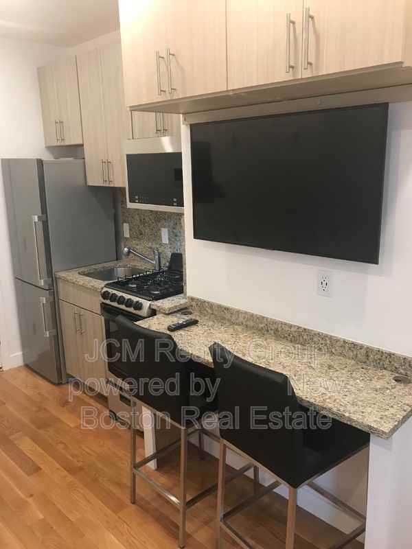 16 5th St #15 - Photo 2 of 20