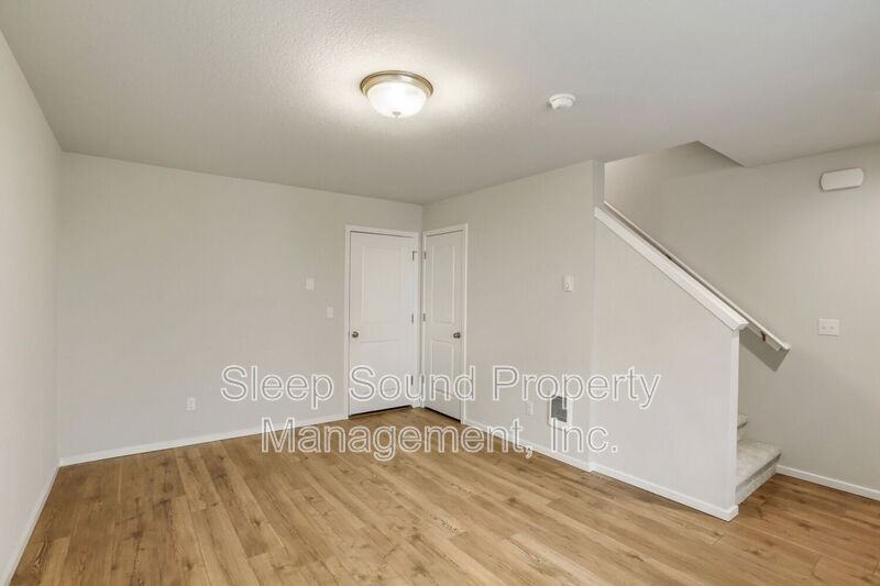 7803 Nw Spirea St - Photo 3 of 28