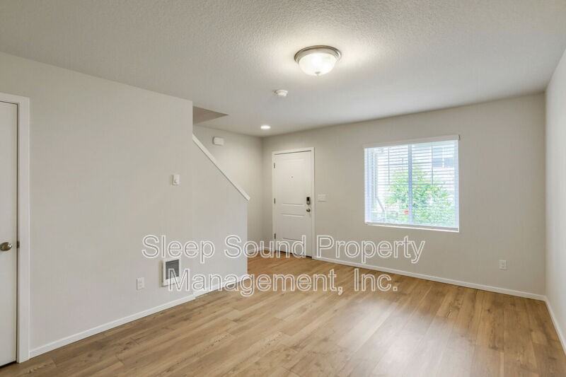 7803 Nw Spirea St - Photo 4 of 28