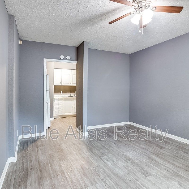1724 Pear St - Photo 2 of 10