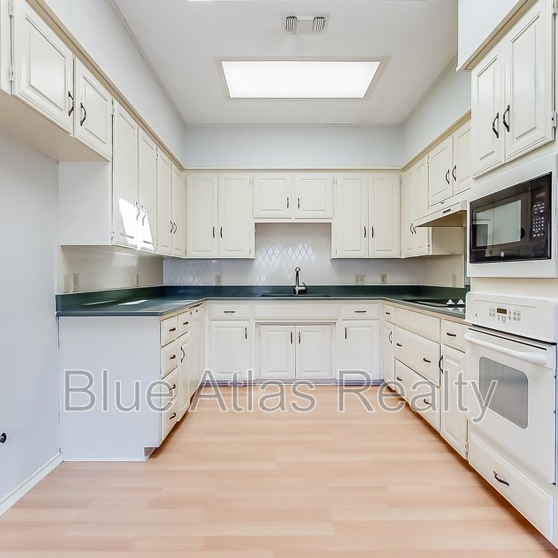 5727 Ridgerock Rd - Photo 7 of 25