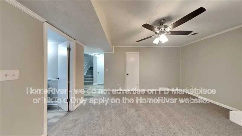 1657 Devon Ct - Photo 3 of 13