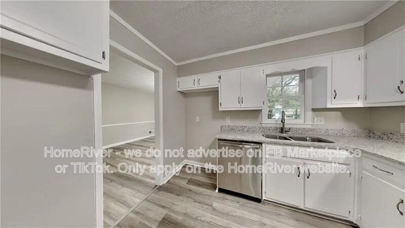1657 Devon Ct - Photo 4 of 13