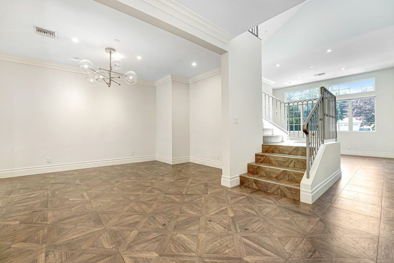 1714 West Oak Street - Photo 5 of 25