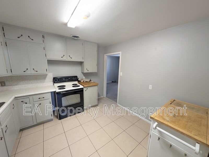 3204 La Veta Dr Ne - Photo 6 of 20