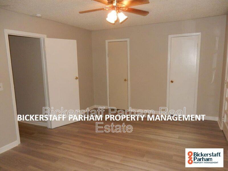 941 Lee St - Photo 6 of 11