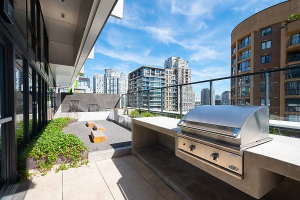 1107 Richards Street - Photo 26