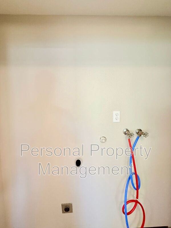 506 E 34th St #A - Photo 5 of 10