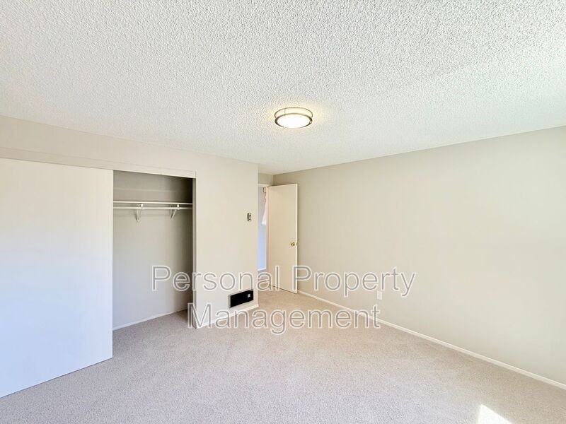 506 E 34th St #A - Photo 7 of 10