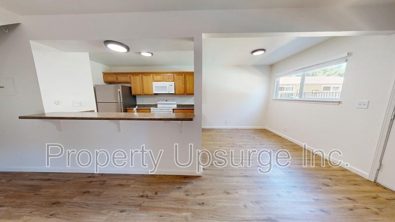 3220 C St #19 - Photo 5 of 21