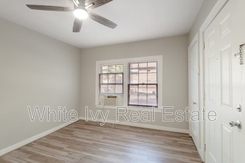 811 Sam Houston Ave #A - Photo 5 of 21