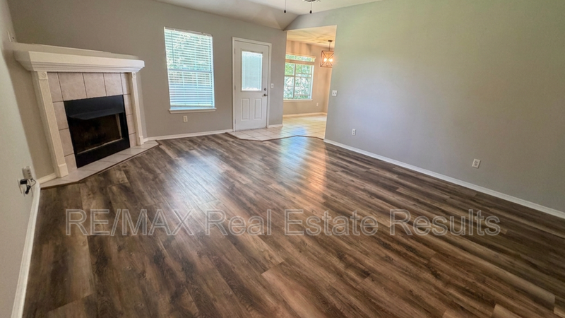 2400 Sw 15th St - Photo 6 of 18