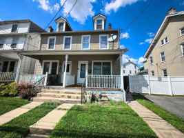 featured image of 8 W Elizabeth Ave