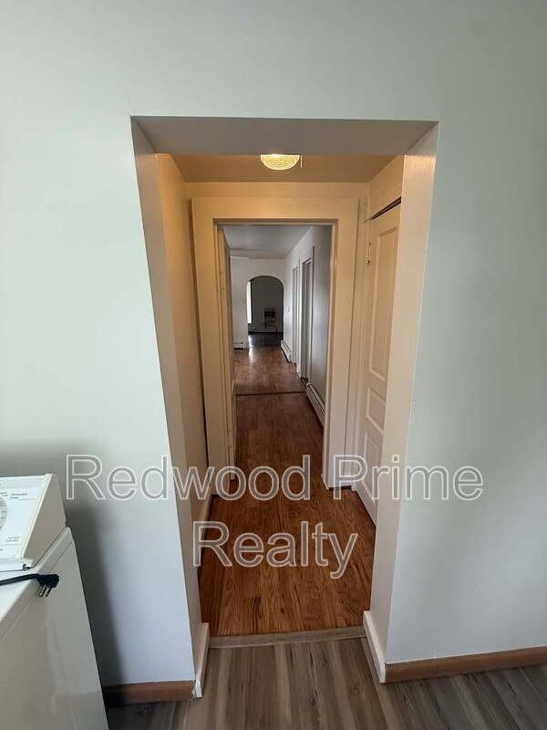 901 N 4th Ave #1 - Photo 6 of 19