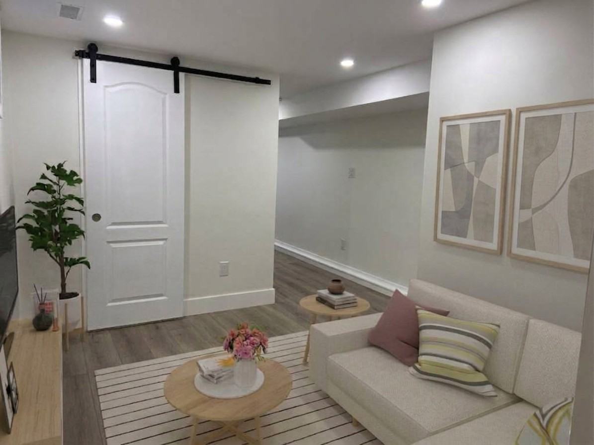 671 Crawford Street - Photo 2 of 11