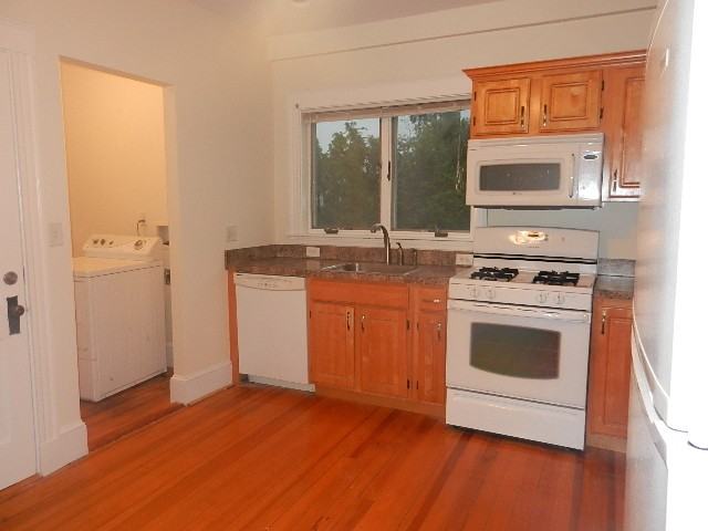 16 Faneuil Rd - Photo 2 of 14