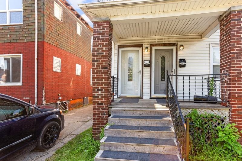 2045 Clements St - Photo 2 of 21