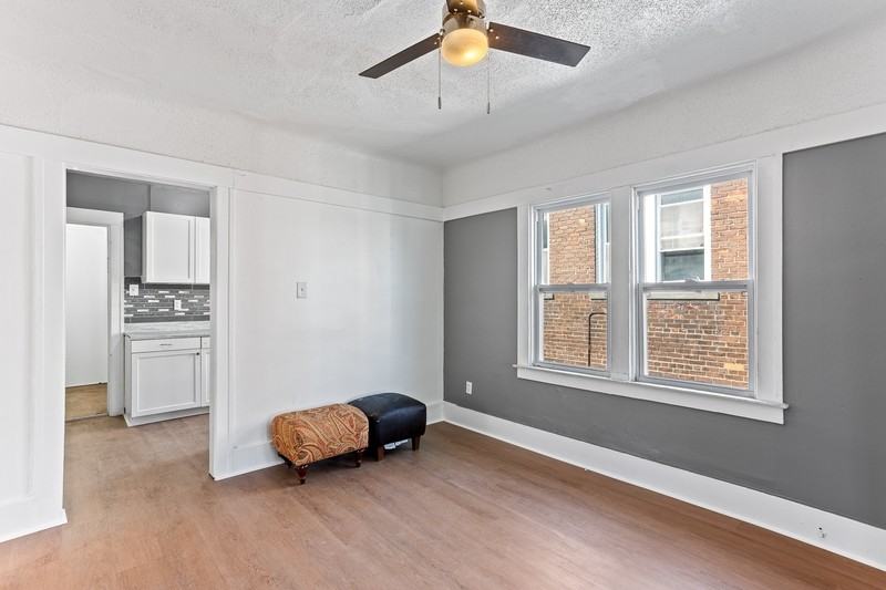 2045 Clements St - Photo 7 of 21