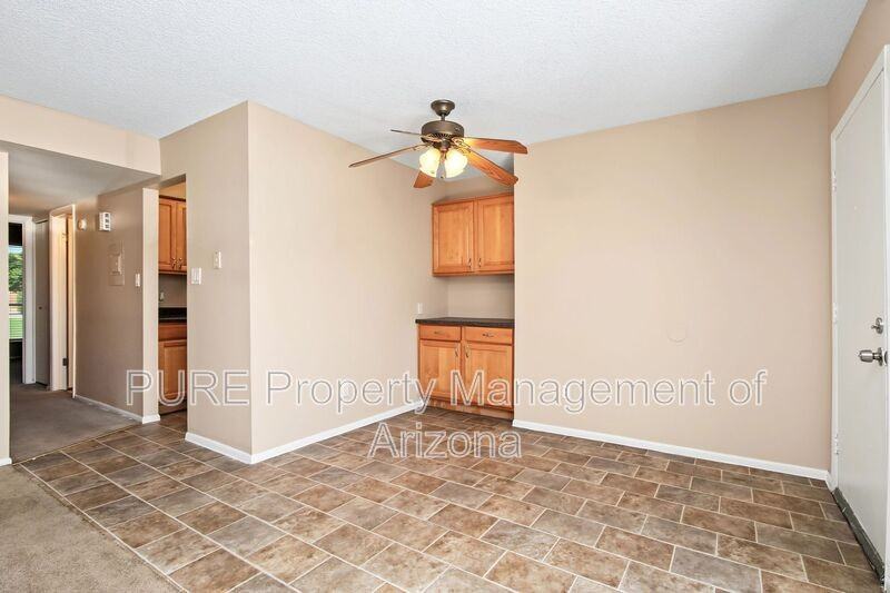 1224 E Evergreen St #102 - Photo 5 of 34