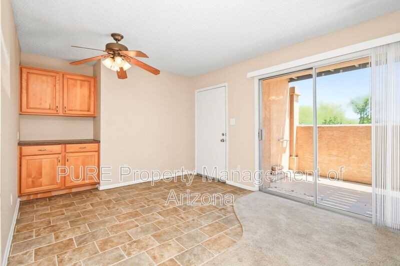 1224 E Evergreen St #102 - Photo 6 of 34