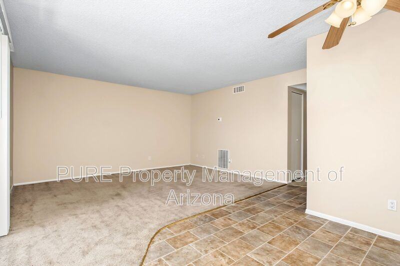 1224 E Evergreen St #102 - Photo 7 of 34