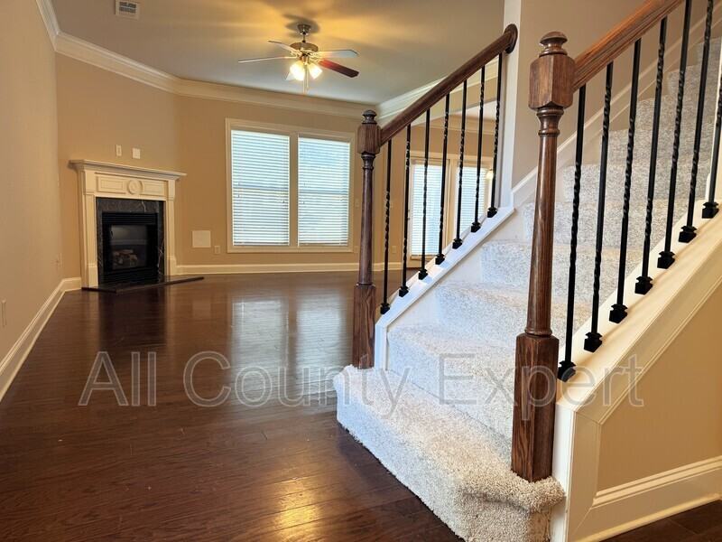 1065 Township Cir - Photo 5 of 30
