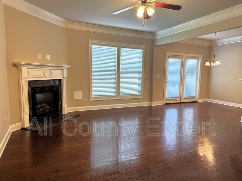 1065 Township Cir - Photo 6 of 30
