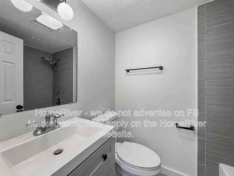 4525 Kennedy Ct - Photo 2 of 19