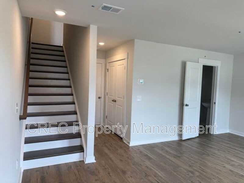 596 Scholar Way - Photo 5 of 31