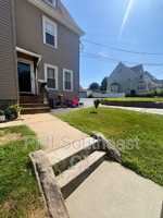 featured image of 285 Montauk Ave #4