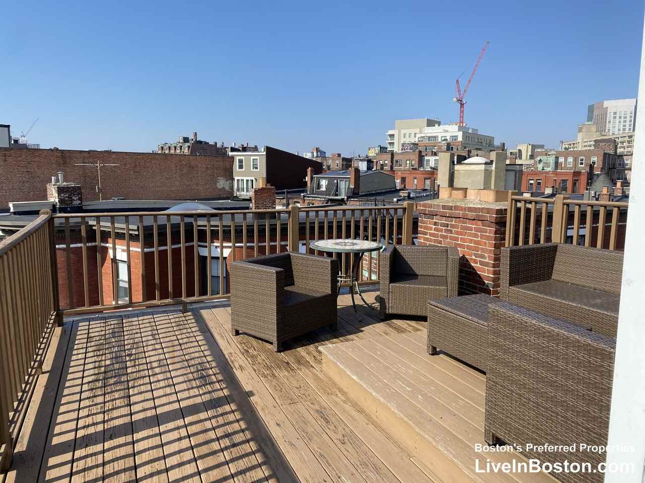 Gainsborough St #4 - Photo 6 of 7