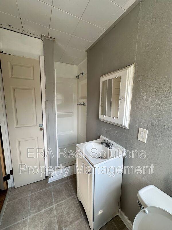 723 Sycamore St #2 - Photo 2 of 24