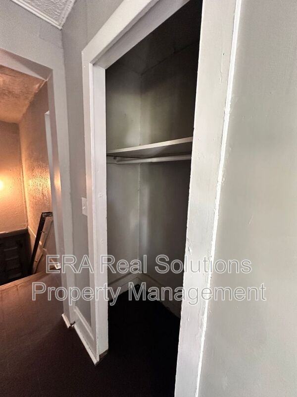 723 Sycamore St #2 - Photo 5 of 24