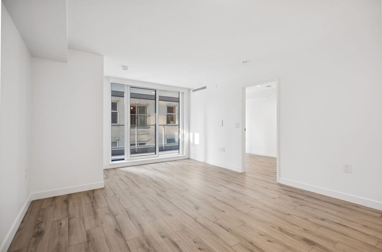 1107 Richards Street - Photo 4