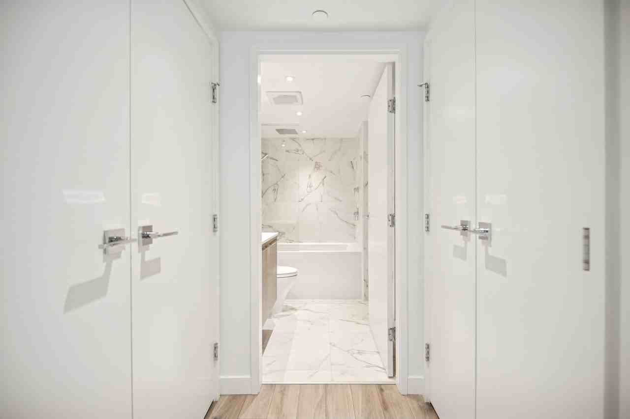 1107 Richards Street - Photo 7