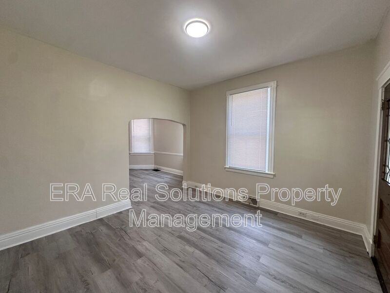 3507 Cheviot Ave #2 - Photo 3 of 17