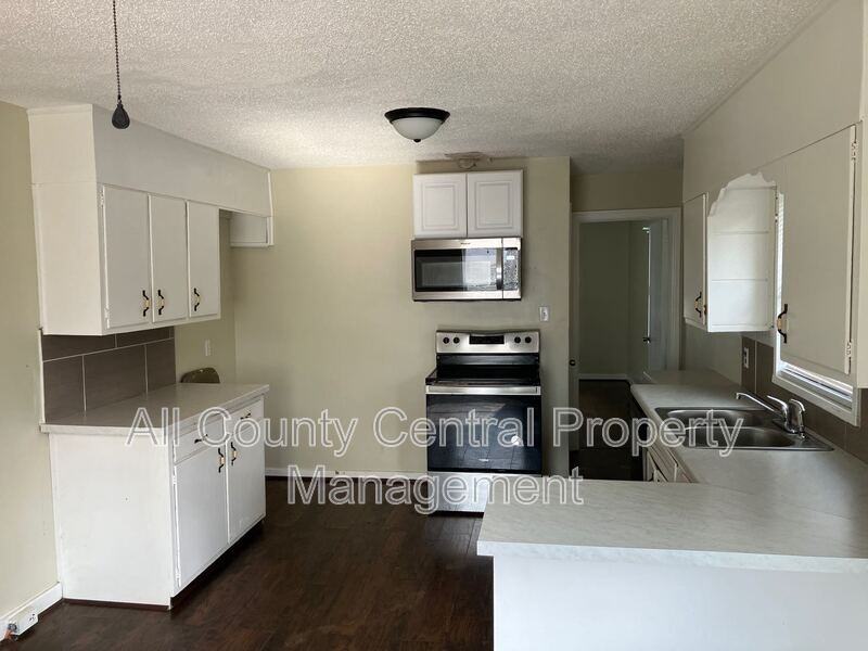 1444 31st Street Ensley - Photo 3 of 8