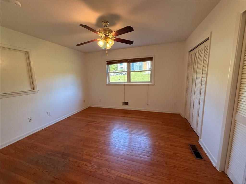 1395 Siesta Ln - Photo 7 of 29
